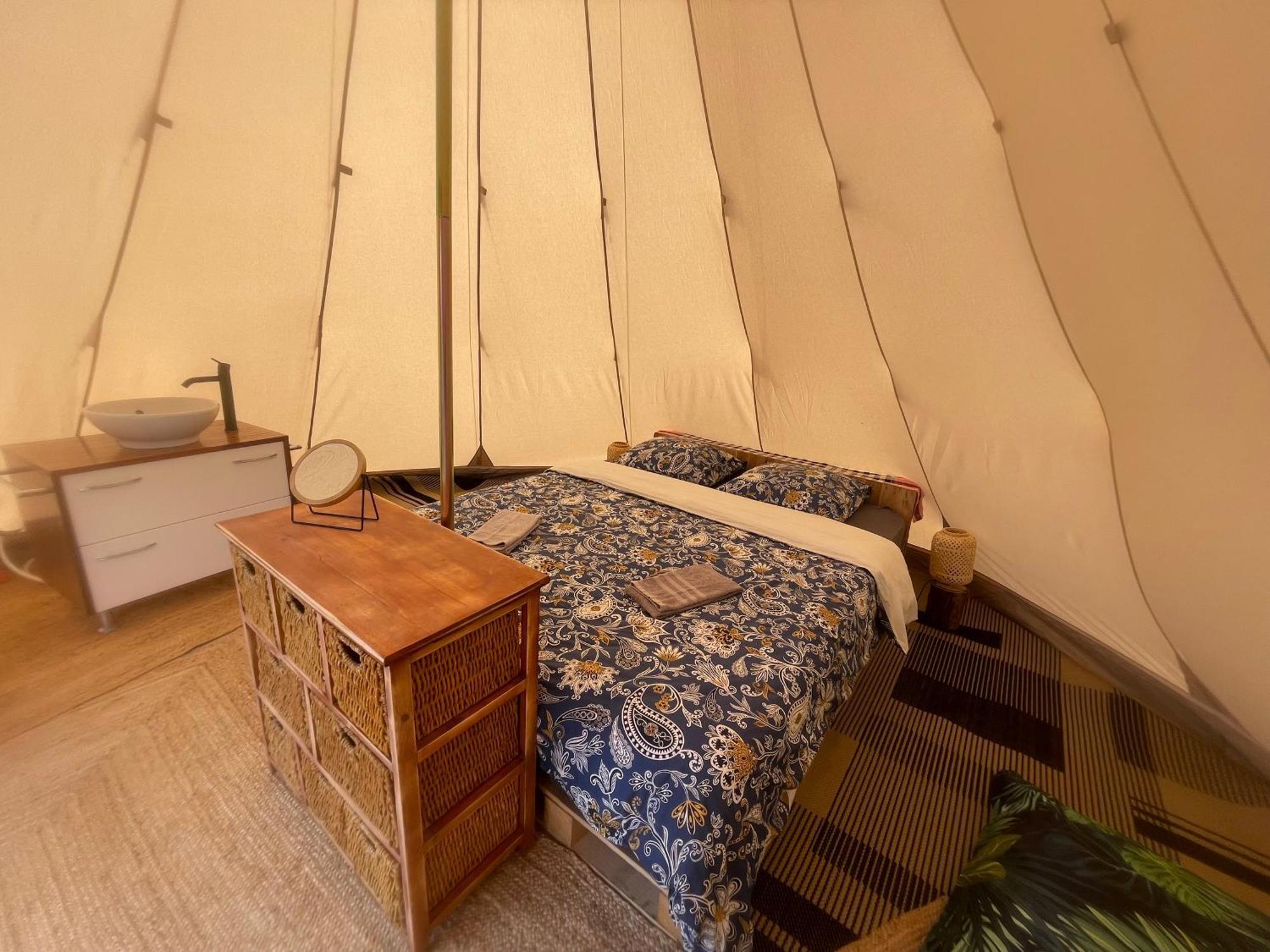 Le Grand-Lucé Chalet Au Coeur De La Nature מראה חיצוני תמונה